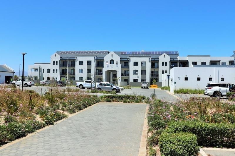 2 Bedroom Property for Sale in Buhrein Western Cape